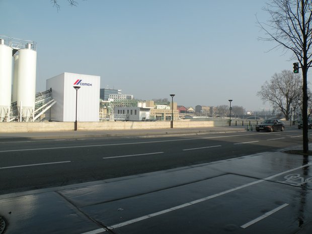  CEMEX
